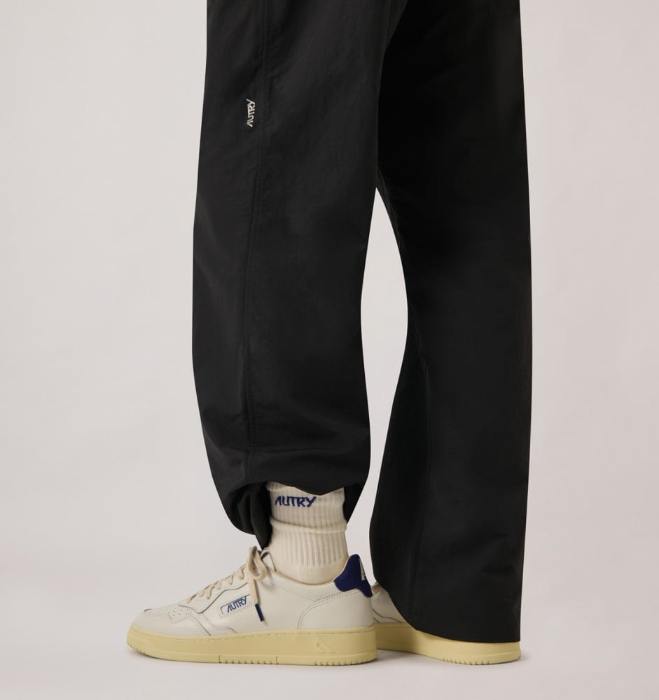 MEDALIST LOW IN WHITE LEATHER AND BLUE DEPTHS SUEDE