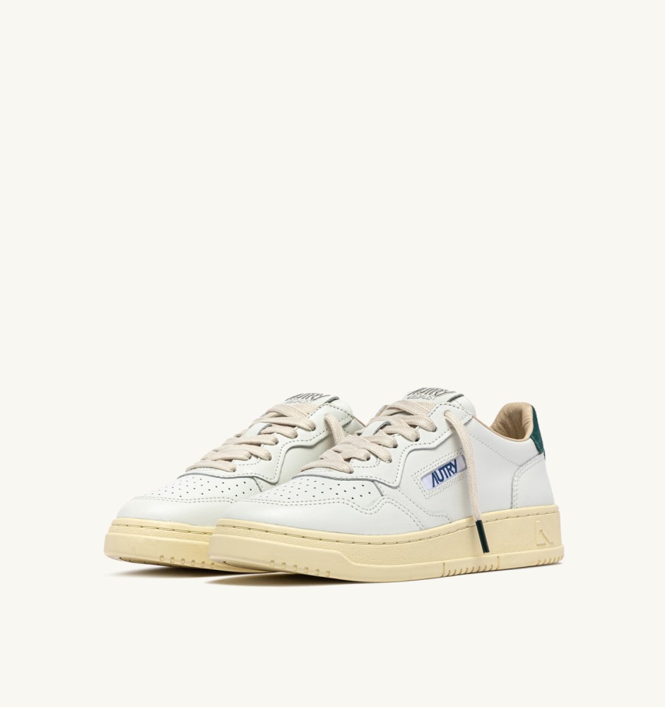 MEDALIST LOW IN WHITE LEATHER AND DARK SEA SUEDE