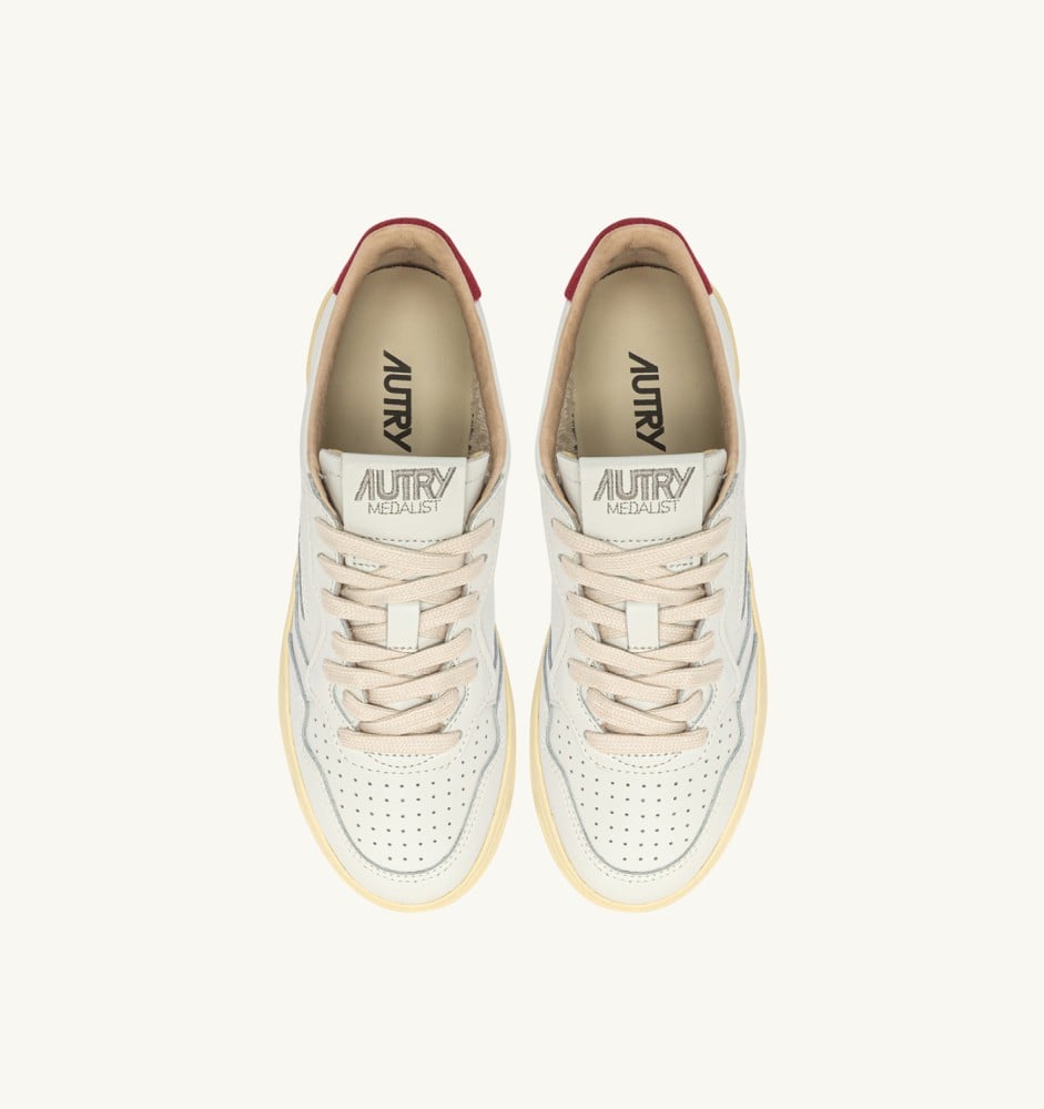 MEDALIST LOW IN WHITE LEATHER AND DEEP CLARET SUEDE