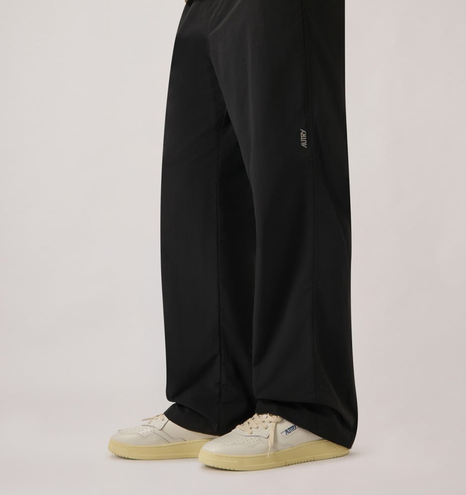 MEDALIST LOW IN WHITE LEATHER AND SNOW WHITE SUEDE