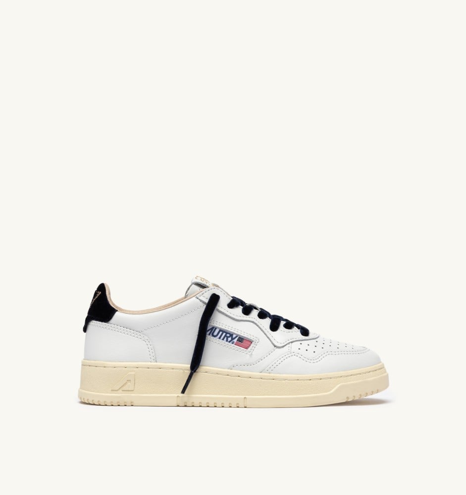 MEDALIST LOW IN WHITE LEATHER AND SPACE VELVET