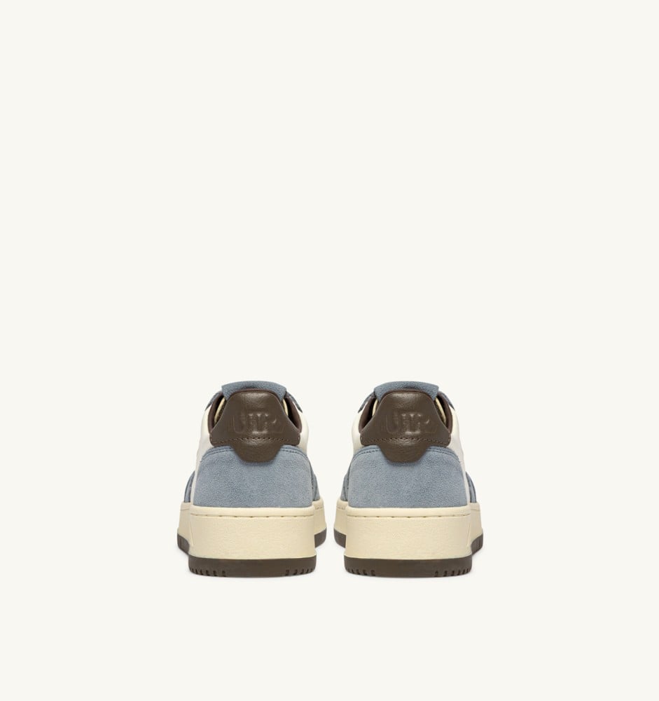 MEDALIST LOW IN CHOCOLATE CHIP AND SKY LEATHER AND SUEDE