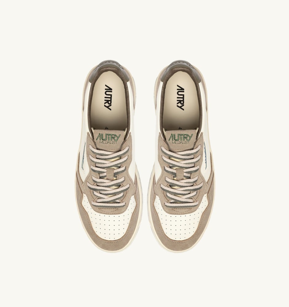 MEDALIST LOW IN COVERT GREEN AND LICORICE LEATHER AND SUEDE