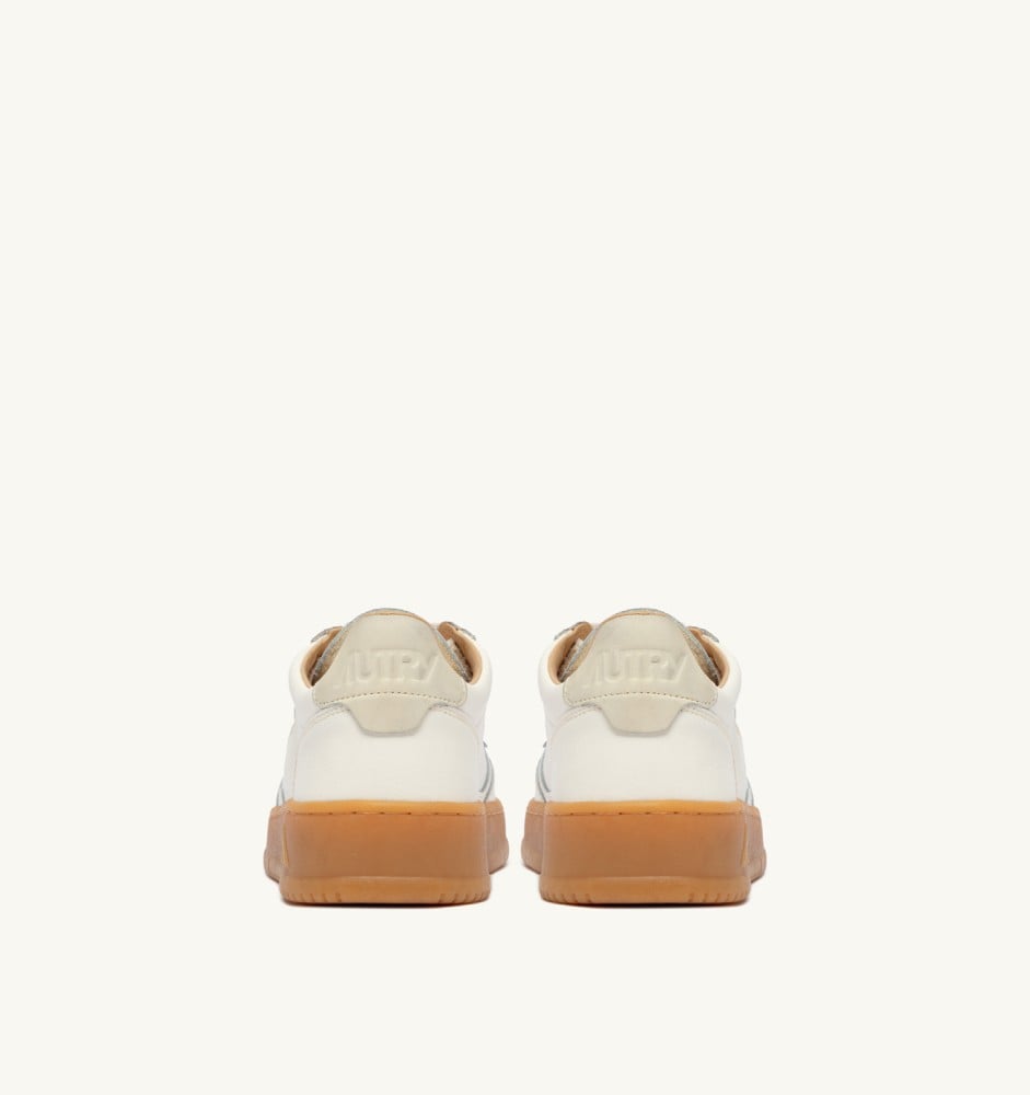 MEDALIST LOW IN MARSHMALLOW LEATHER