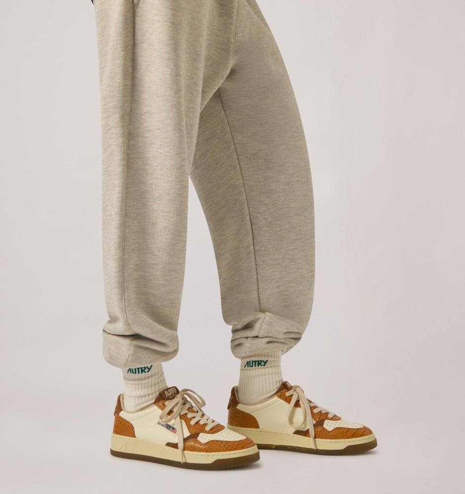 MEDALIST LOW IN MARSHMALLOW AND KENYA LEATHER