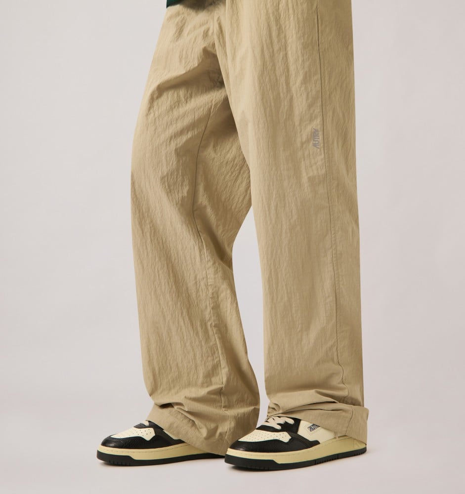 MEDALIST LOW IN MARSHMALLOW AND BLACK LEATHER