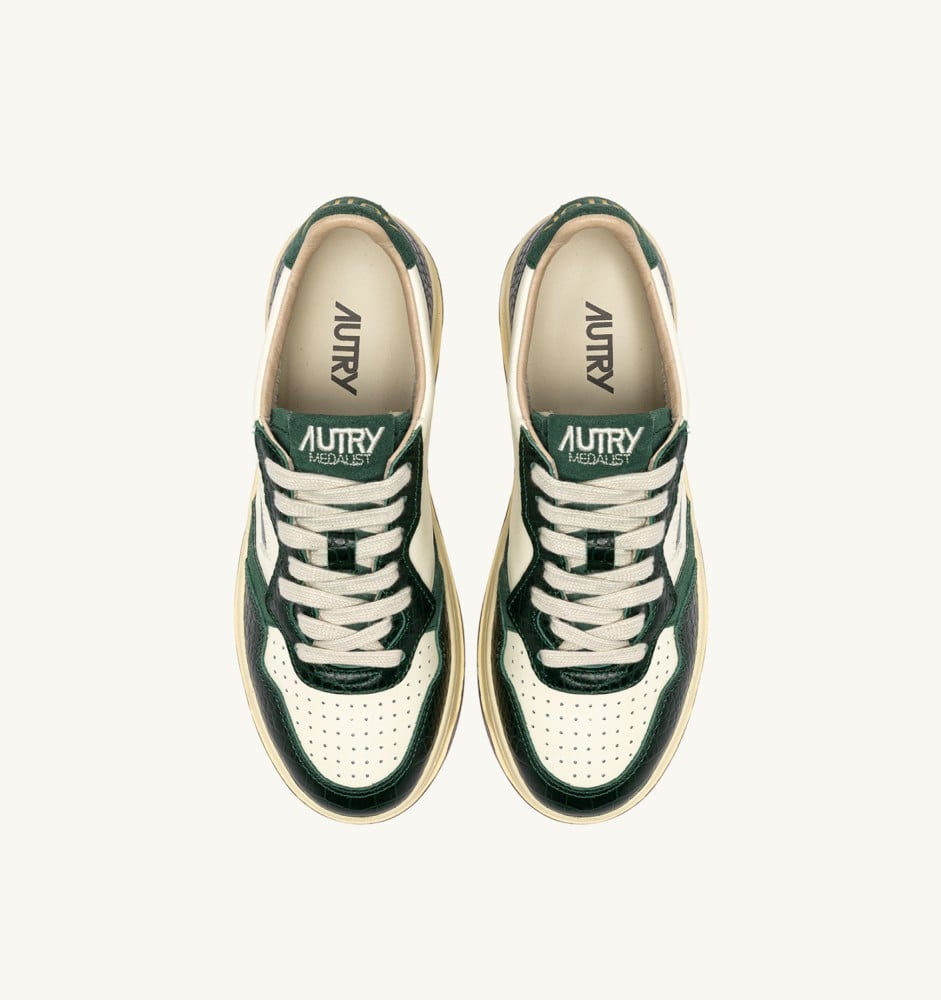 MEDALIST LOW IN MARSHMALLOW AND GREEN LEATHER