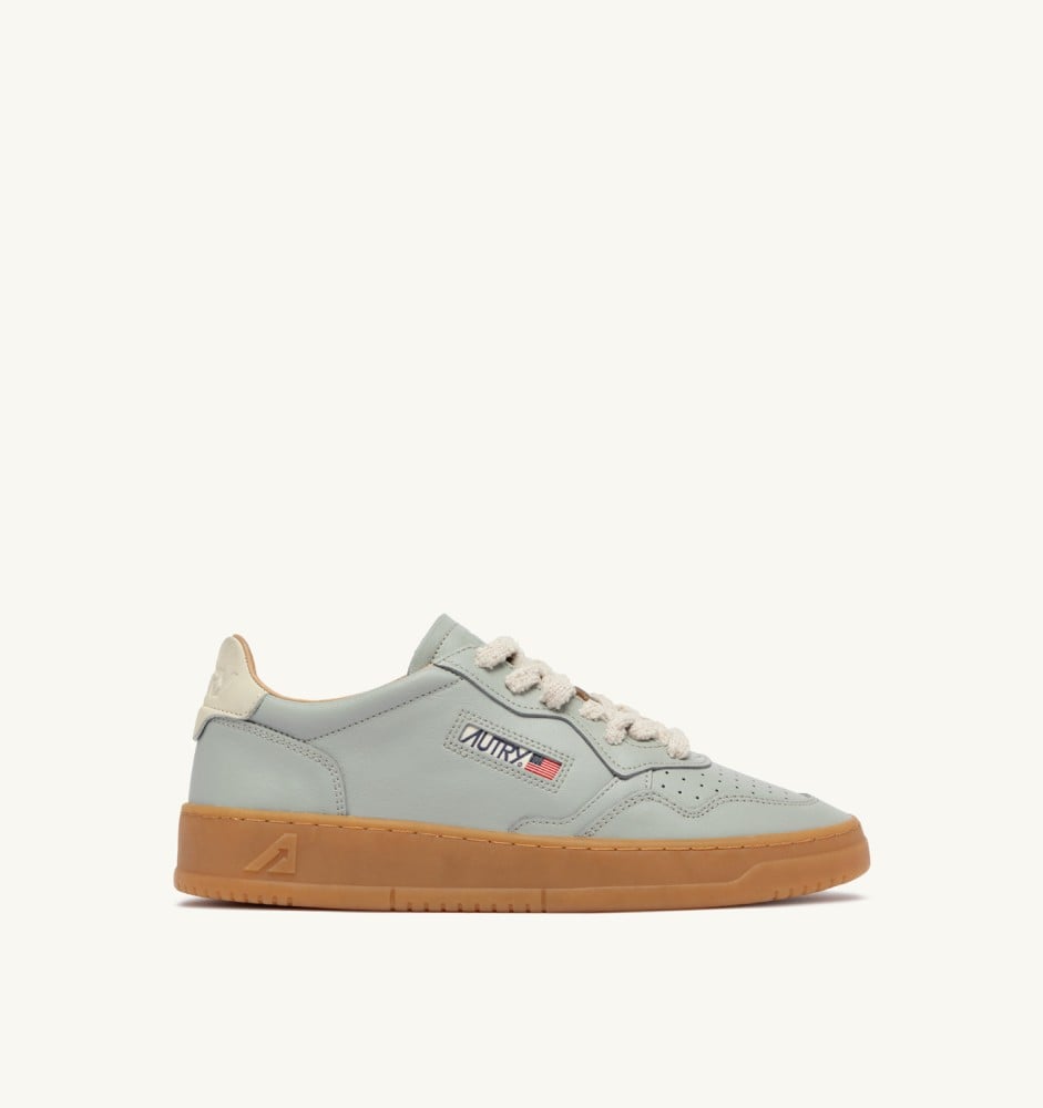 MEDALIST LOW IN MILITARY AND MARSHMALLOW LEATHER