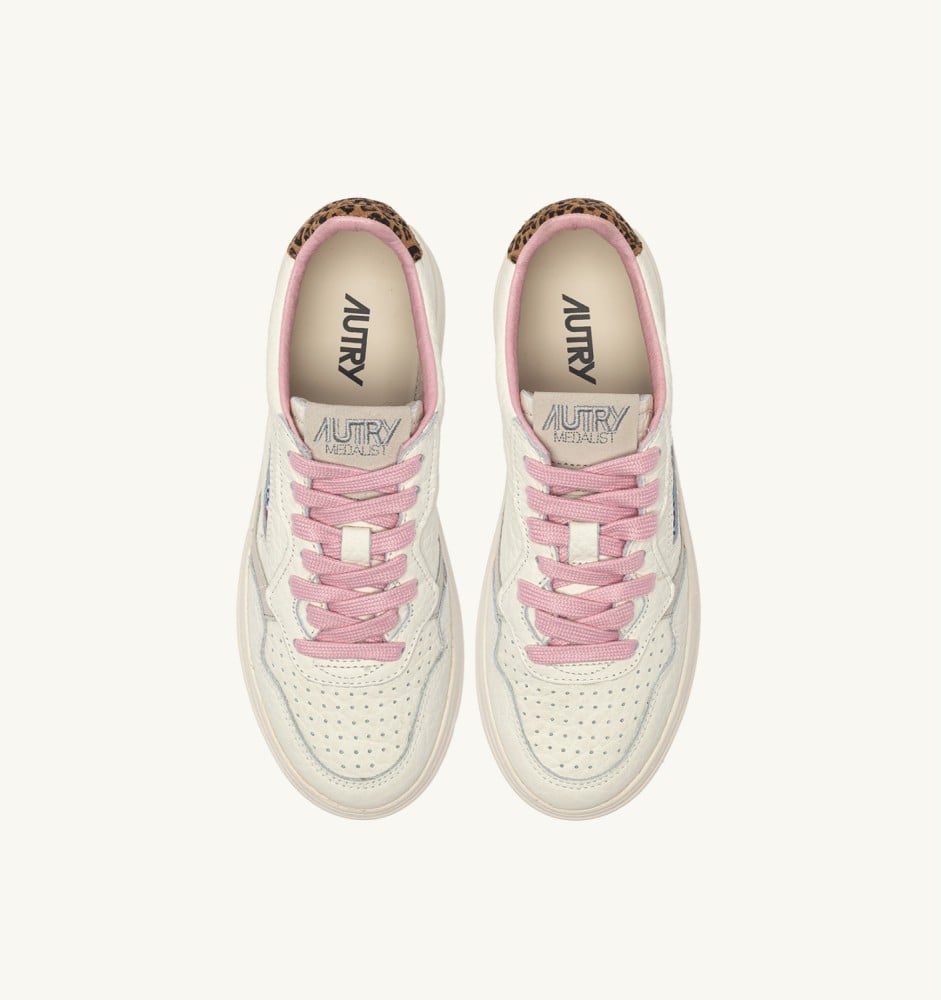 MEDALIST LOW IN SAND AND LEOPARD LEATHER