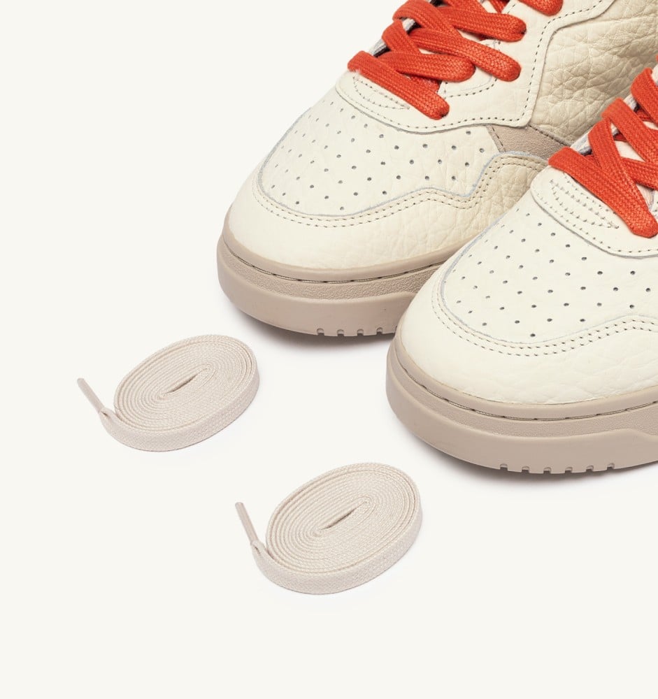 MEDALIST LOW IN SAND AND PUMPKIN LEATHER