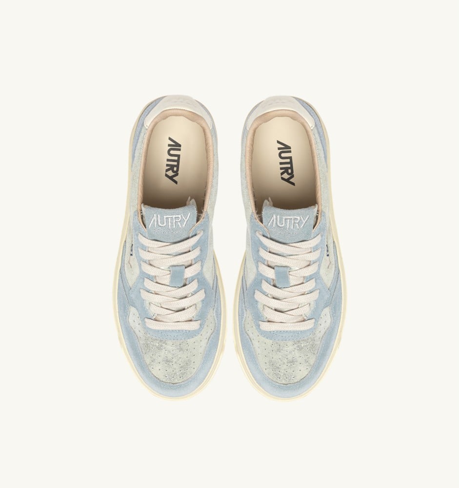 MEDALIST LOW IN SILVER AND POOL SUGAR SUEDE