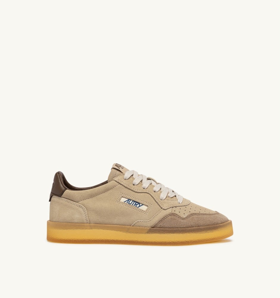 MEDALIST LOW IN BISCOTTI AND KANGAROO SUEDE