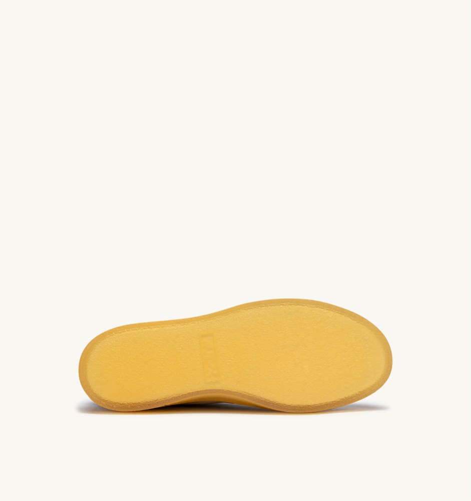 MEDALIST LOW IN BISCOTTI AND KANGAROO SUEDE