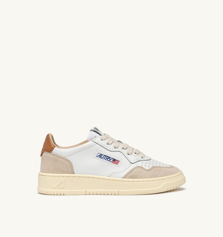MEDALIST LOW IN WHITE LEATHER AND LION SUEDE
