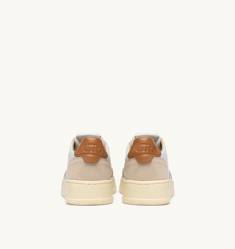 MEDALIST LOW IN WHITE LEATHER AND LION SUEDE
