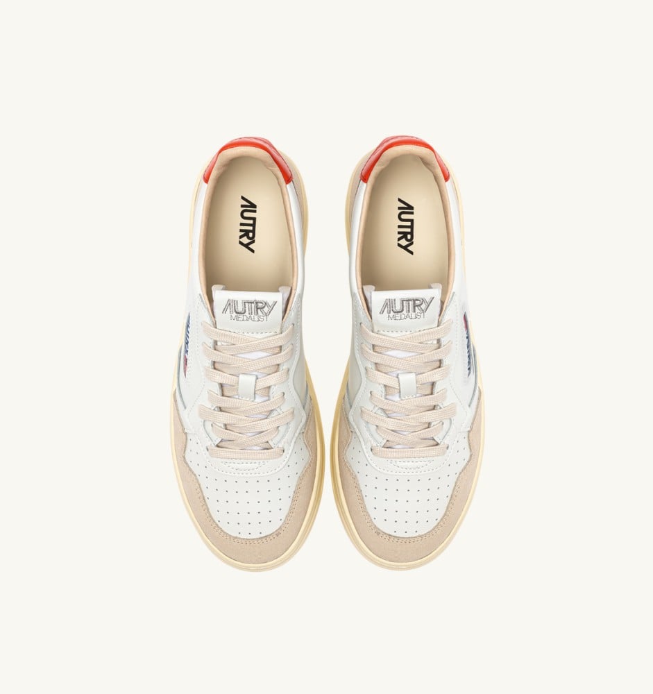 MEDALIST LOW IN WHITE AND LION LEATHER AND SUEDE