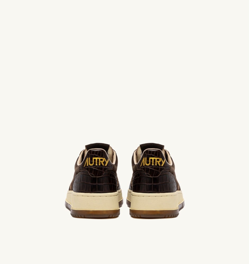 MEDALIST LOW IN MUSTANG AND BROWN SUEDE AND LEATHER