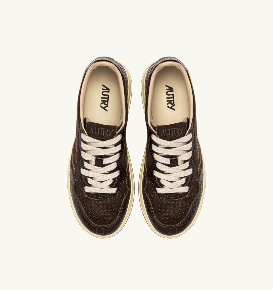 MEDALIST LOW IN MUSTANG AND BROWN SUEDE AND LEATHER