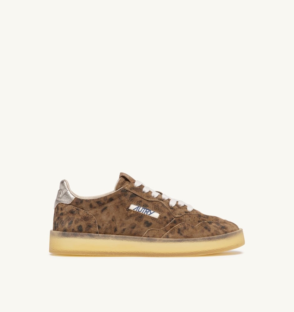 MEDALIST LOW IN EVYLEO AND PLATINUM SUEDE