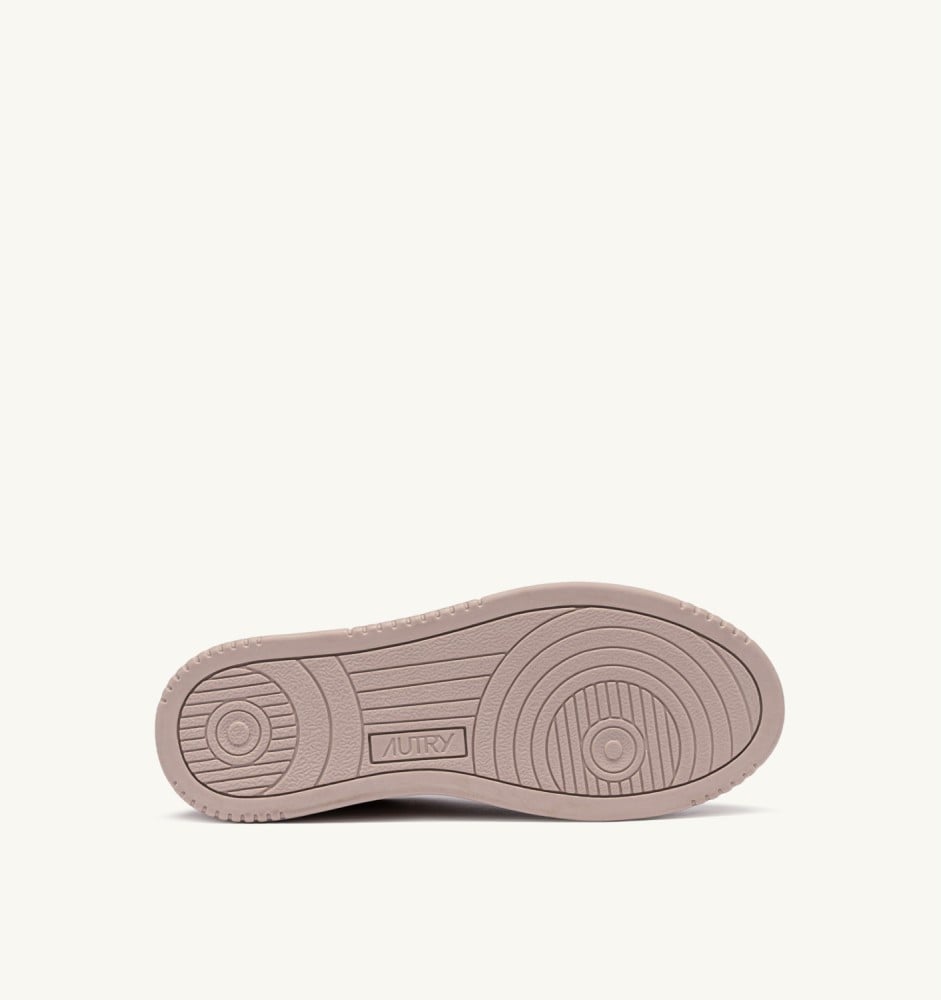 MEDALIST LOW IN PHARD AND FEATHER SUEDE