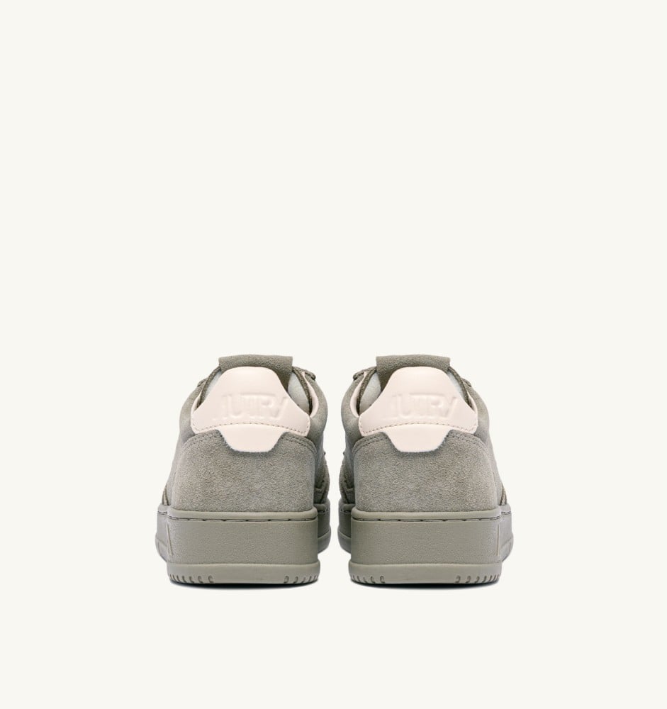 MEDALIST LOW IN SILVER SAGE AND IVORY SUEDE