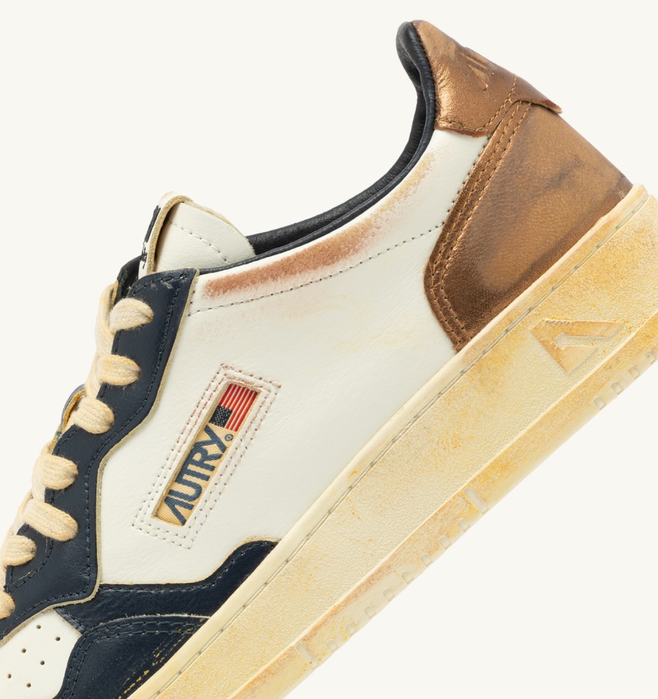 MEDALIST LOW SUPER VINTAGE IN WHITE COPPER AND SPACE LEATHER