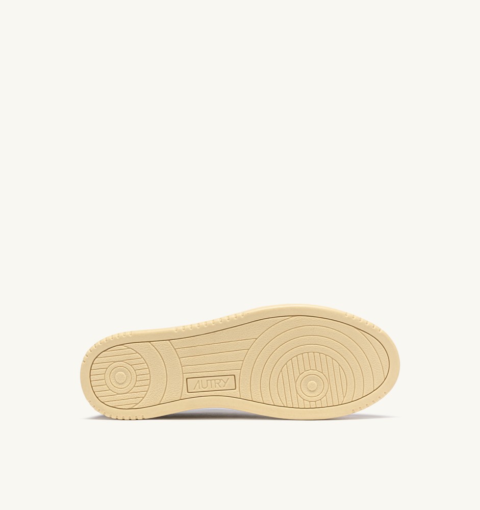 MEDALIST LOW TRICOLOR IN SUEDE COLOR ECRU PAPYRUS AND BLUE SPACE