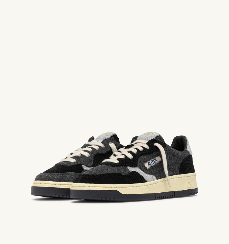 MEDALIST LOW IN BLACK PHANTOM AND GRAY VELVET