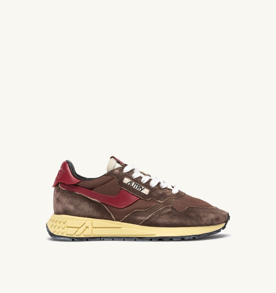 REELWIND LOW IN COFFEE SUGAR AND DEEP CLARET NYLON AND SUEDE