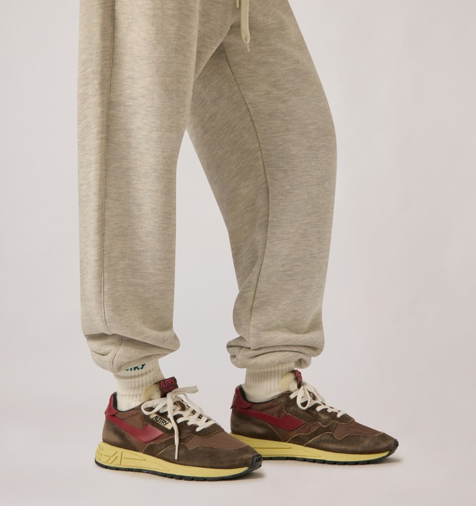 REELWIND LOW IN COFFEE SUGAR AND DEEP CLARET NYLON AND SUEDE