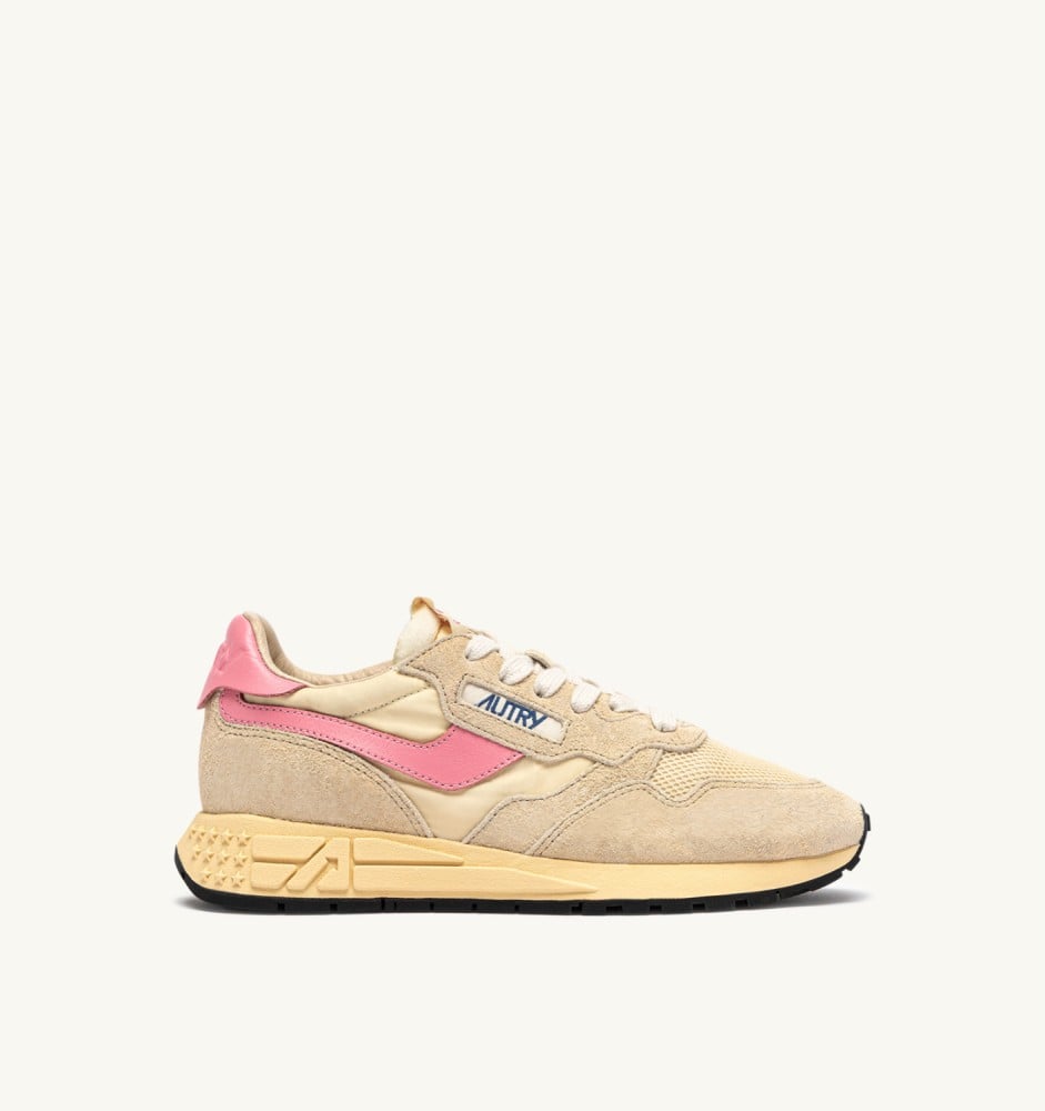 REELWIND LOW IN ECRU AND GERANIUM PINK NYLON AND SUEDE