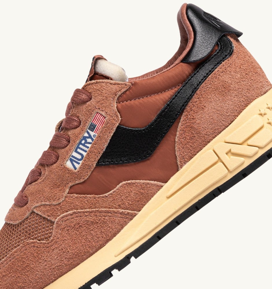 REELWIND LOW IN MOCHA AND BLACK NYLON AND SUEDE