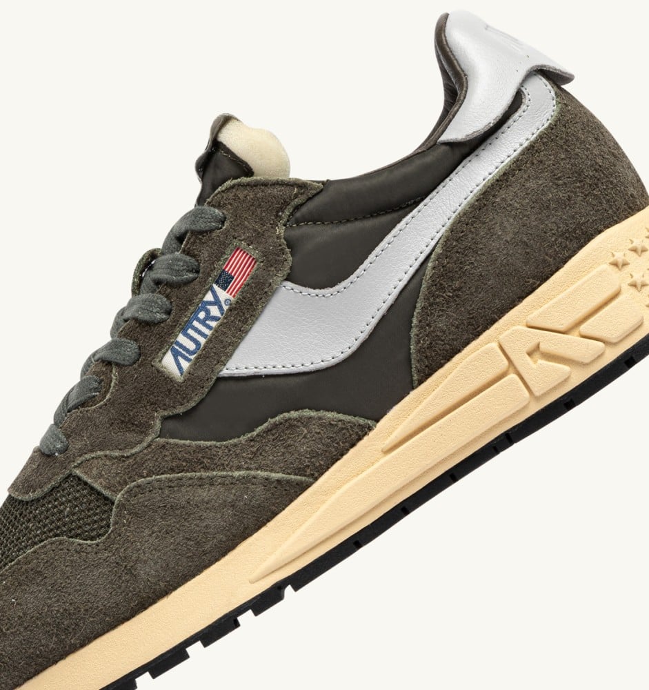 REELWIND LOW IN OLIVE NIGHT AND HARBOR MIST NYLON AND SUEDE