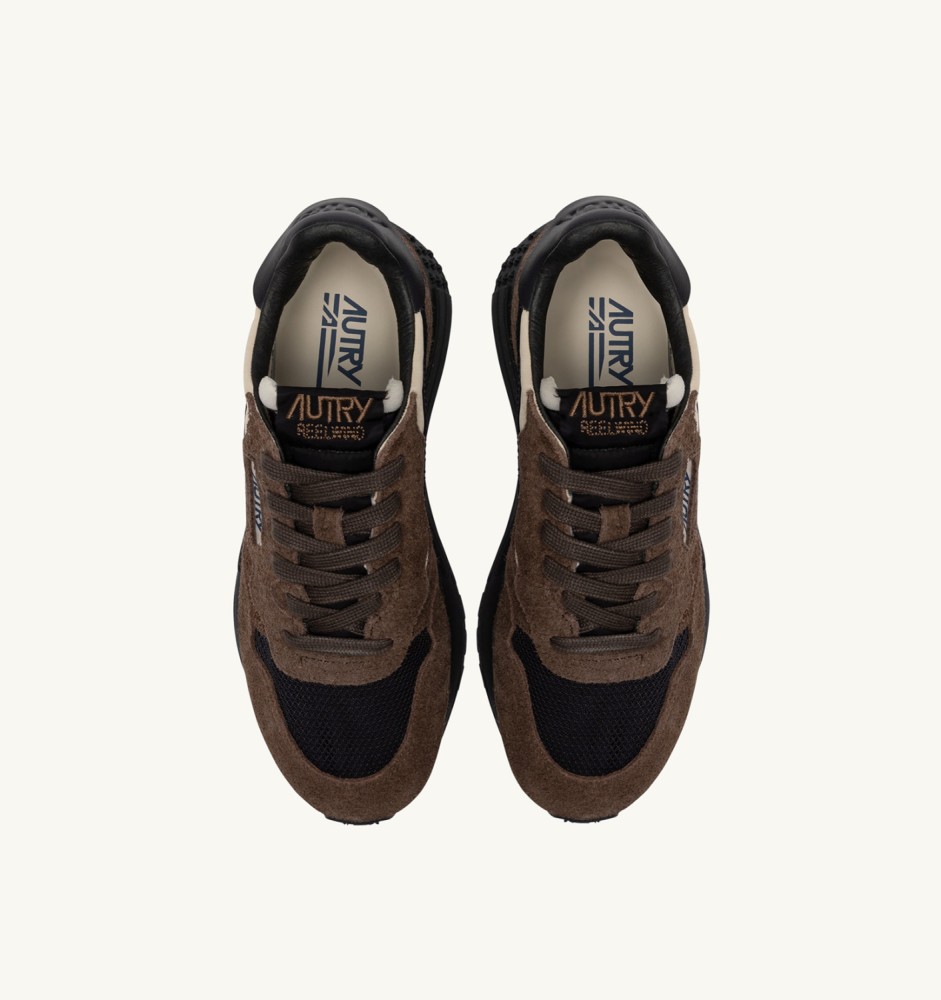 REELWIND LOW IN DARK BARK PEBBLE AND PHANTOM SUEDE AND NYLON
