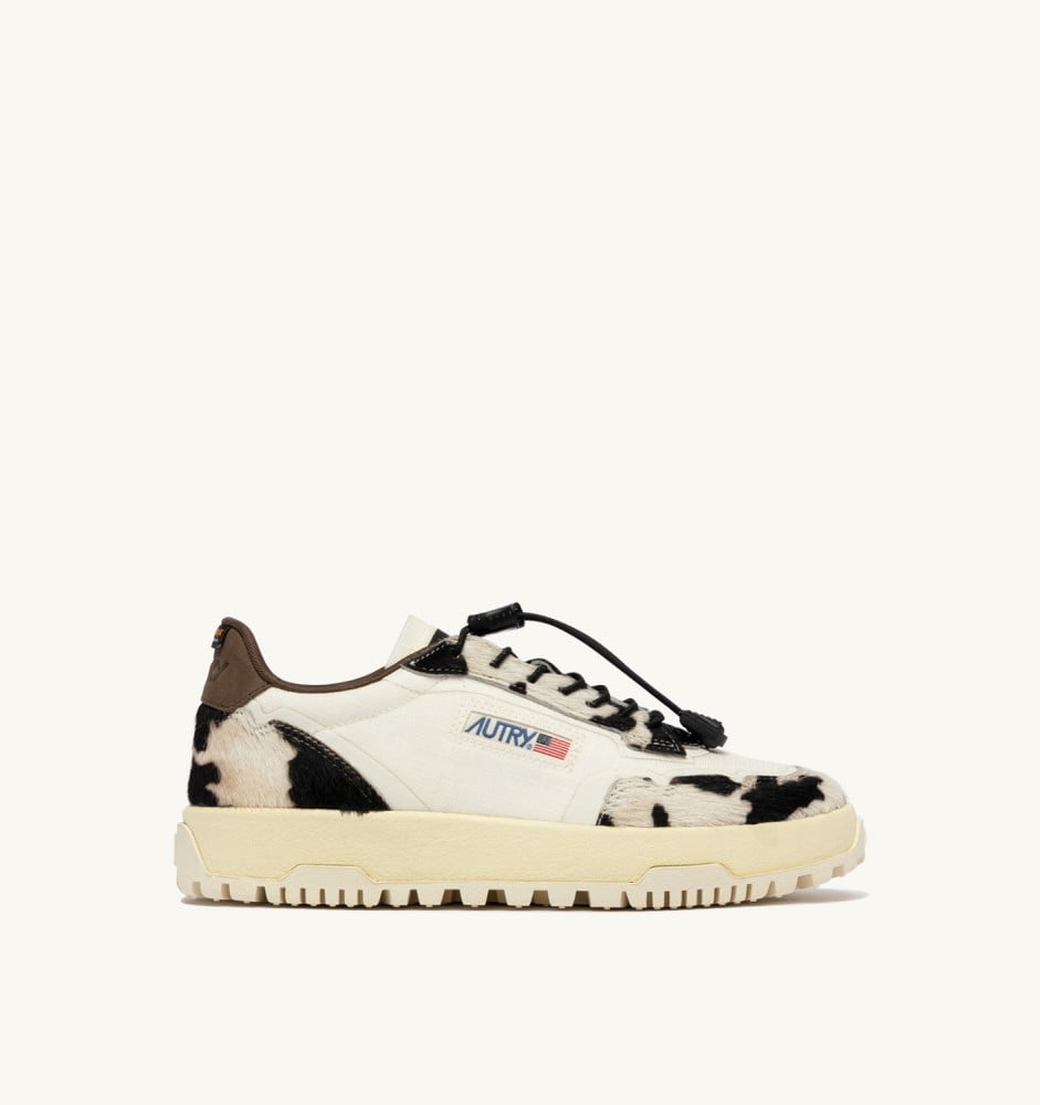 WILDPACE LOW IN MARSHMALLOW AND COW CORDURA AND LEATHER