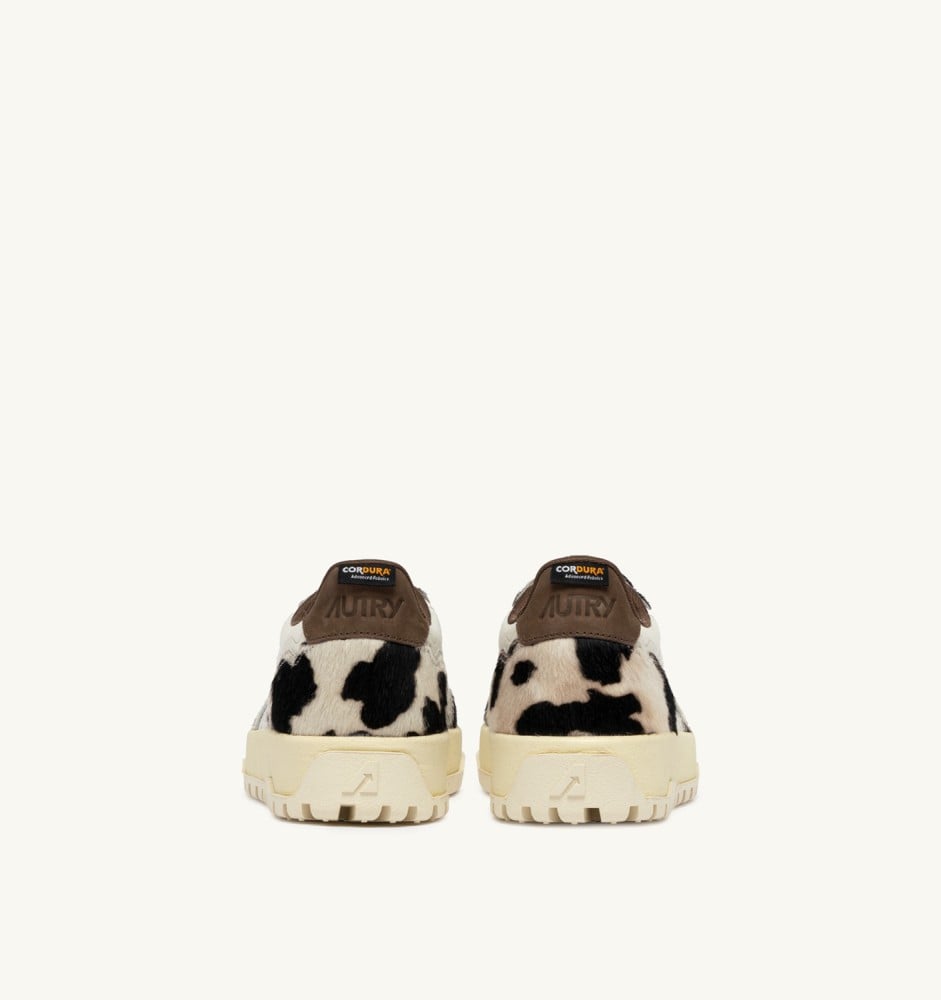 WILDPACE LOW IN MARSHMALLOW AND COW CORDURA AND LEATHER