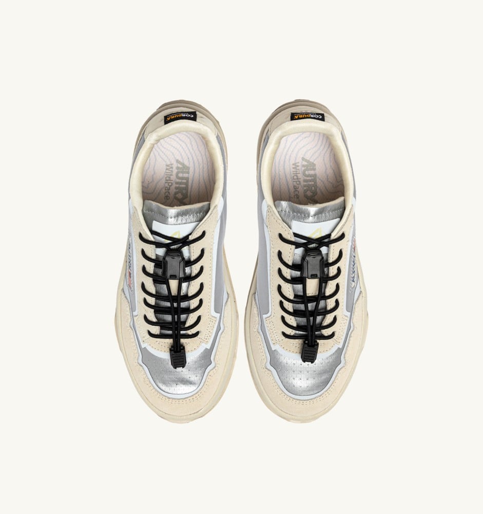 WILDPACE LOW IN WHITE AND SILVER FABRIC AND SUEDE