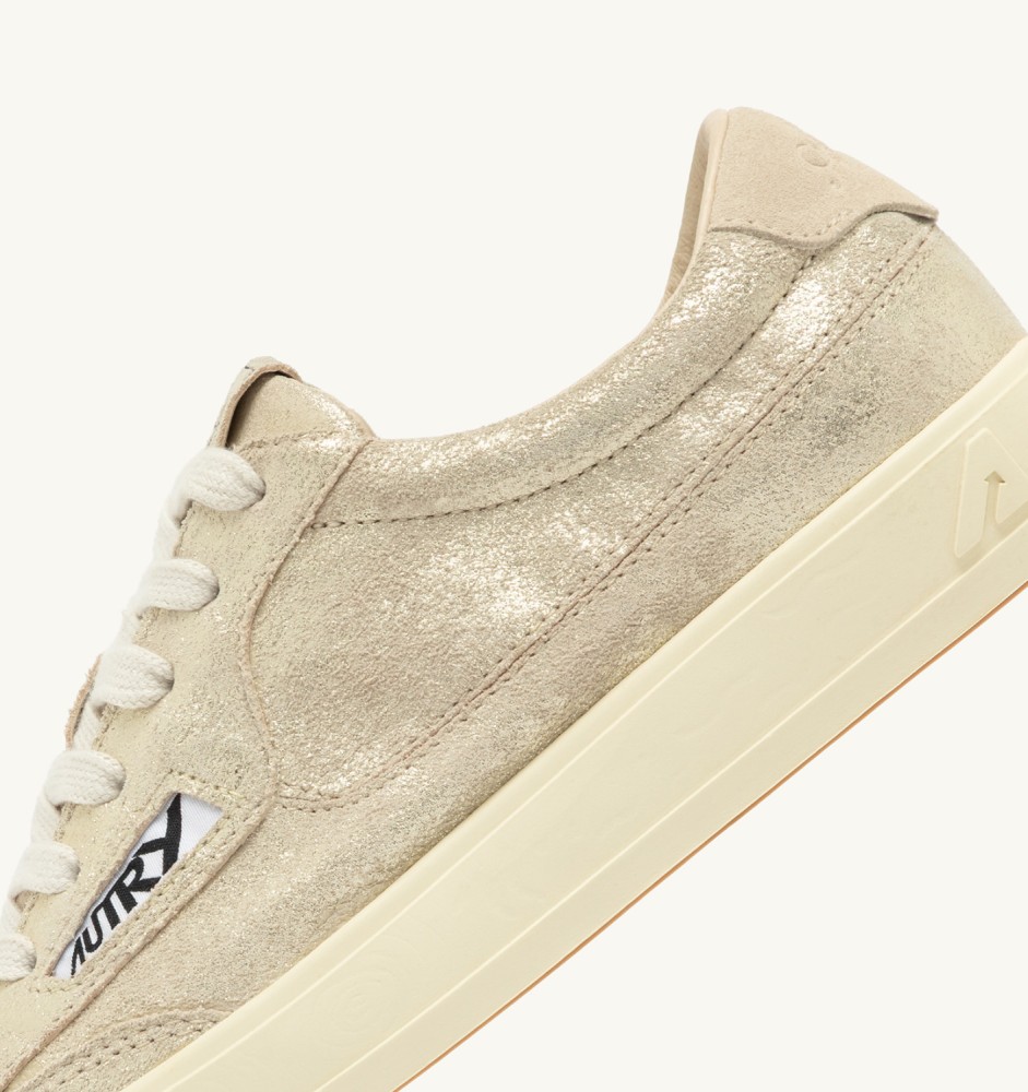 WINDSCAPE LOW IN PLATINUM AND SAND LAMINATED SUEDE