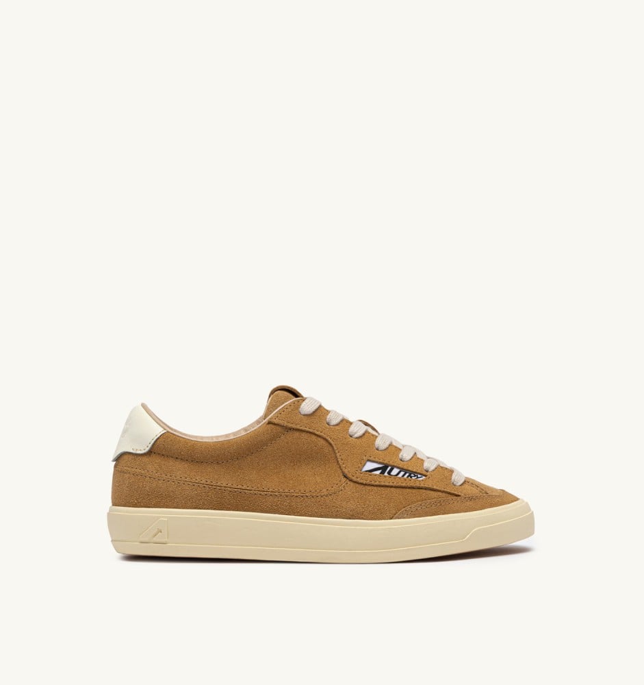 WINDSCAPE LOW IN COPPER BROWN AND MARSHMALLOW SUEDE