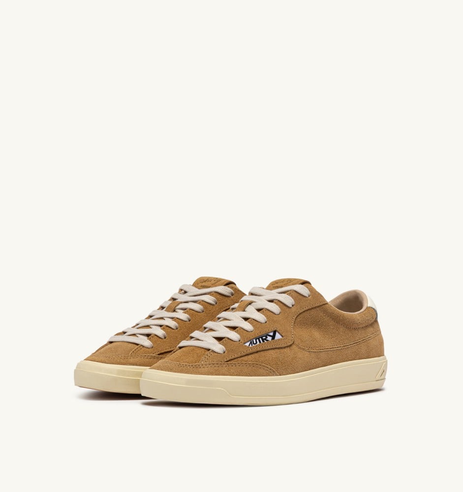 WINDSCAPE LOW IN COPPER BROWN AND MARSHMALLOW SUEDE