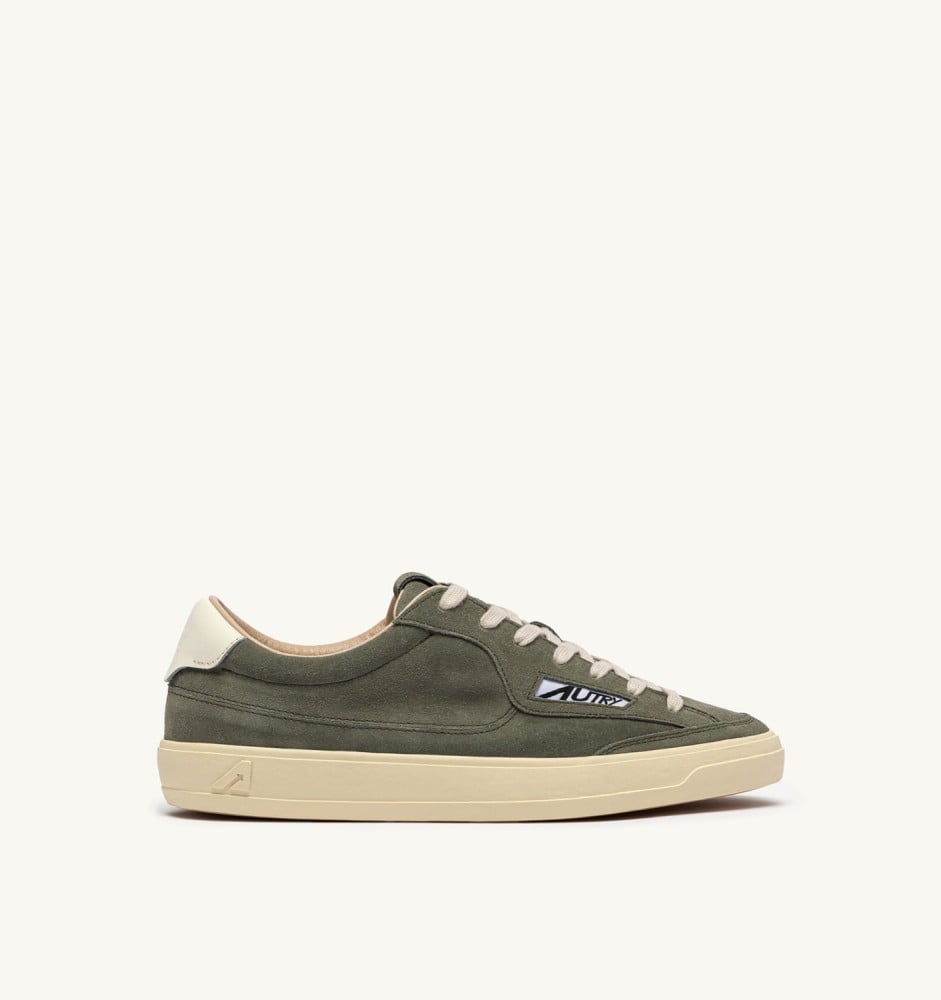 WINDSCAPE LOW IN SMOKED GREEN AND MARSHMALLOW SUEDE