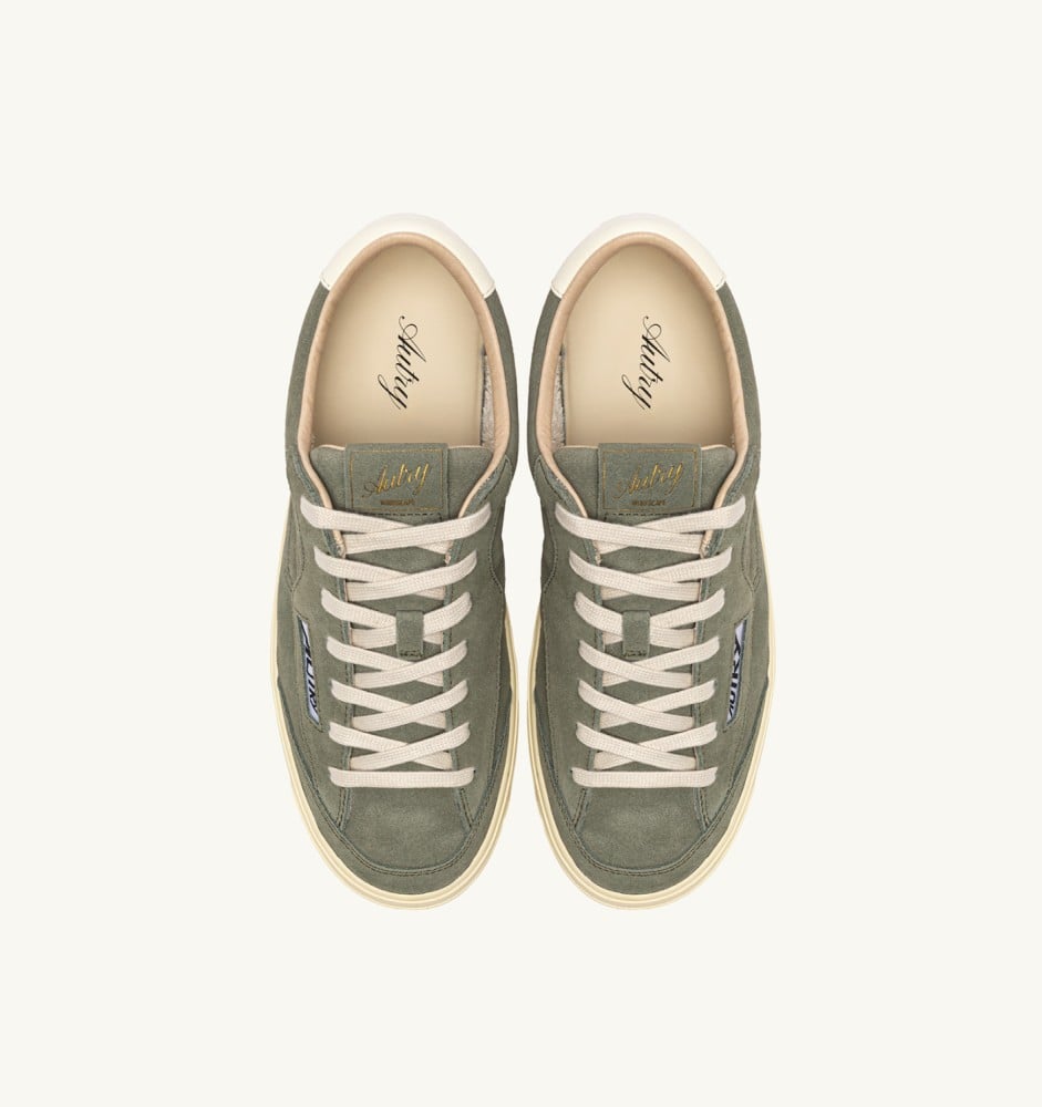 WINDSCAPE LOW IN SMOKED GREEN AND MARSHMALLOW SUEDE