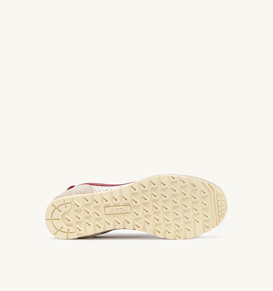 WINDSPIN IN WHITE SAND AND RED MESH AND LEATHER