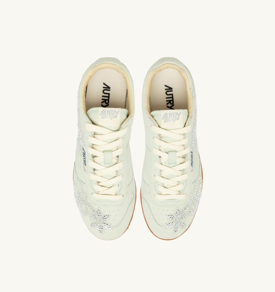 WINDSPIN IN BONE WHITE LEATHER WITH DECORATIONS