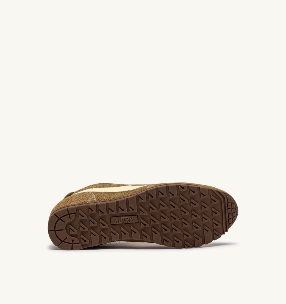 WINDSPIN IN COURO AND RUTABAGA SUEDE AND LEATHER