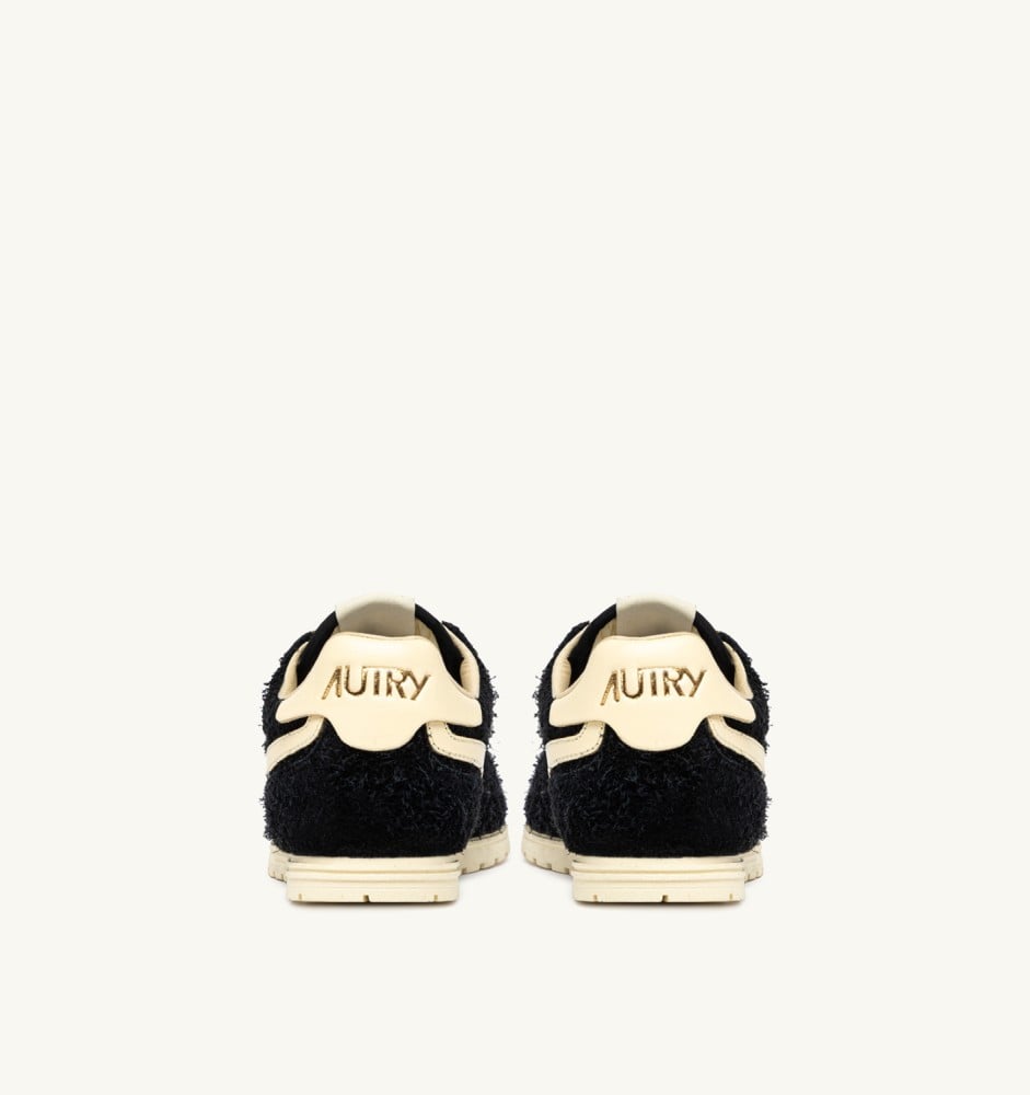 WINDSPIN IN BLACK AND RUTABAGA SUEDE AND LEATHER