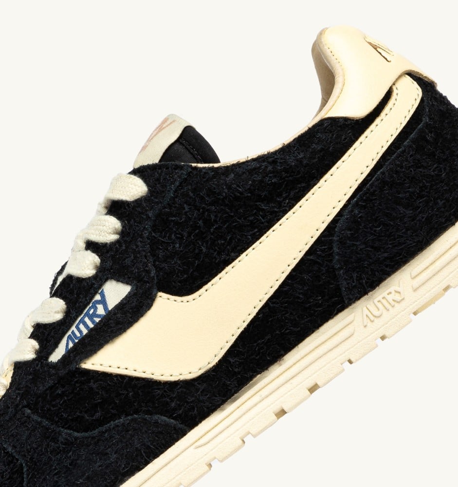 WINDSPIN IN BLACK AND RUTABAGA SUEDE AND LEATHER