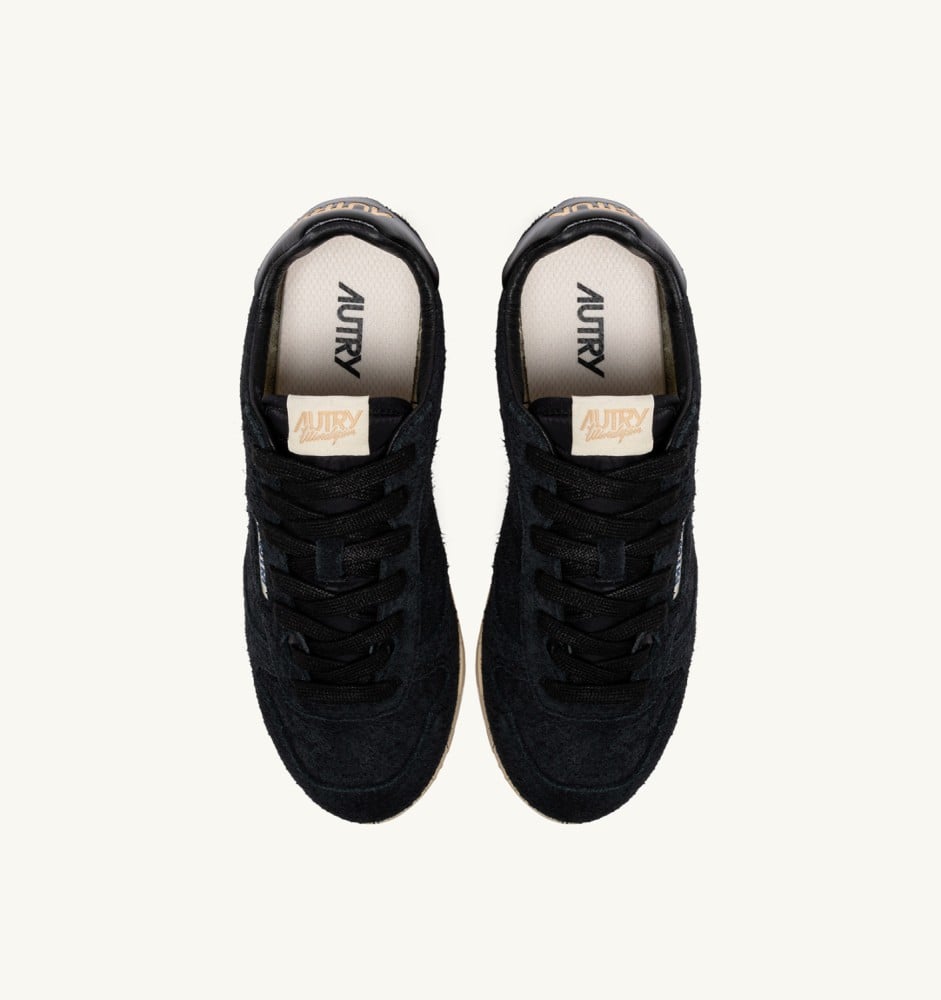 WINDSPIN IN BLACK SUEDE