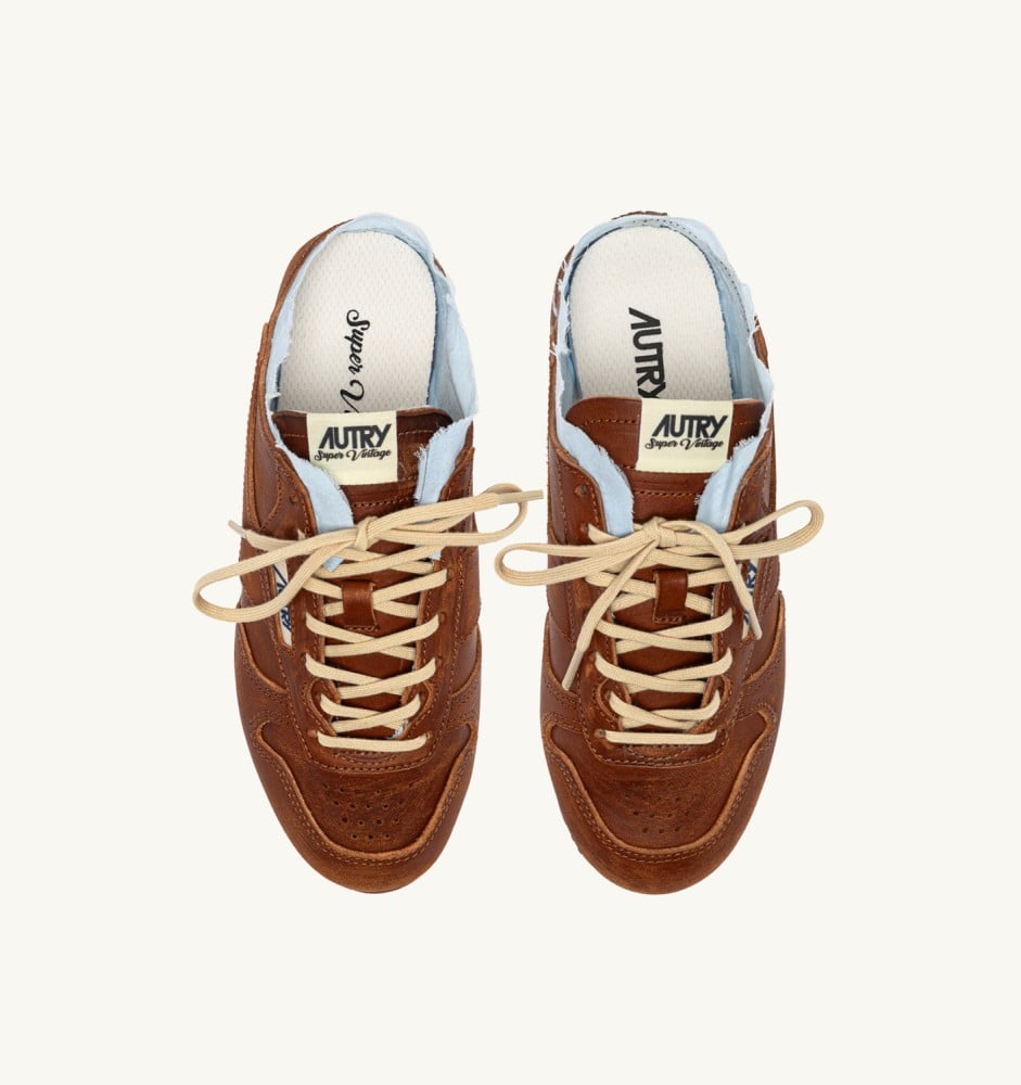 WINDSPIN MULE IN SHIRT BUFF AND AZURE LEATHER