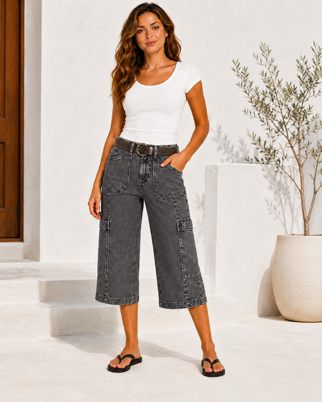 Stitch Detail Side Pocket Mid Waist Straight Leg Capri Pants